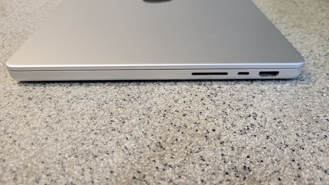 Apple MacBook Pro 14" M1 Pro 16/512GB Silver